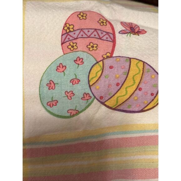 Nobility Easter Tablecloth 60 x 84 Inch Rectangle, Easter Eggs/Tulips Multicolor - Picture 5 of 6